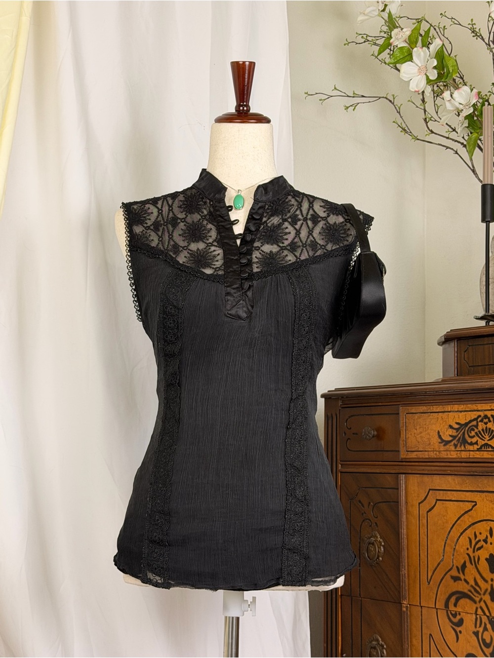Vintage Silk Black Lace Sleeveless Top - Elegant Women's Blouse Y2K Goth Fairy